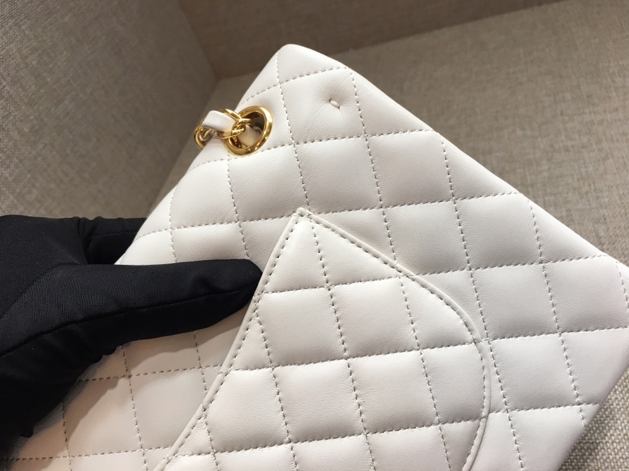 Medium Classic Flap Lambskin Bag AO1112 White/Gold